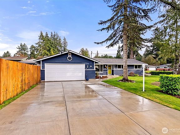 4th image of 11921 Farwest Drive SW