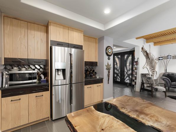1353 W Lake Dr