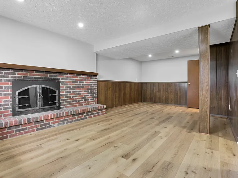 8906 Lakefield Ct — Photo 26