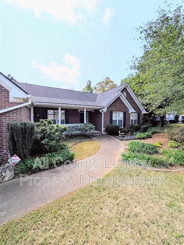 Building Photo - 730 Madison Chase Dr