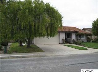 1213 N B St, Lompoc, CA 93436