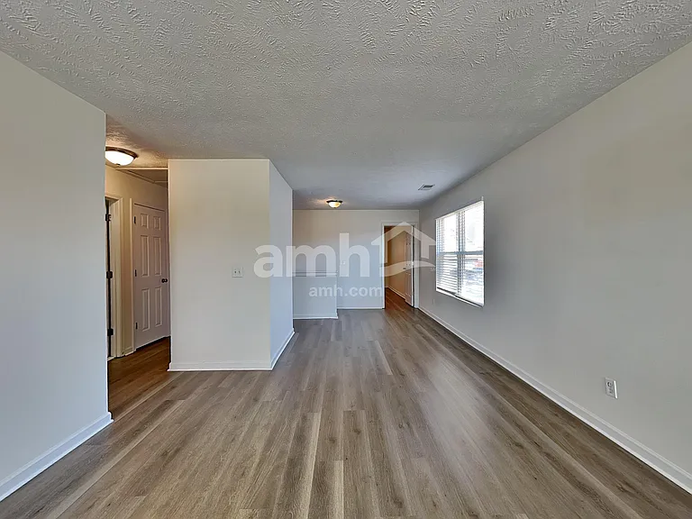 2840 Meadow Gln — Photo 22