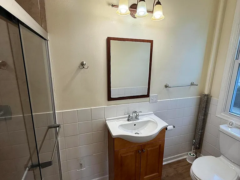 1042 Taylor Ave #1 — Photo 10