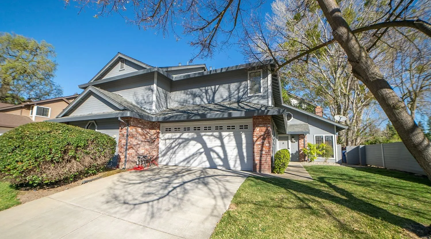 321 River Isle Way photo 1
