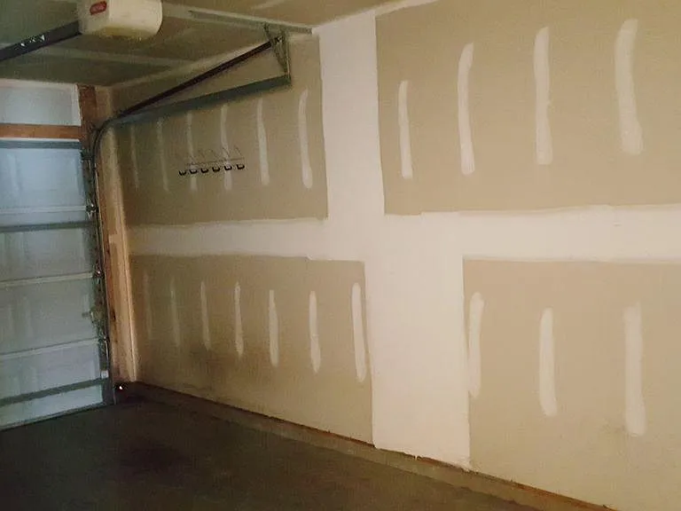 One car garage