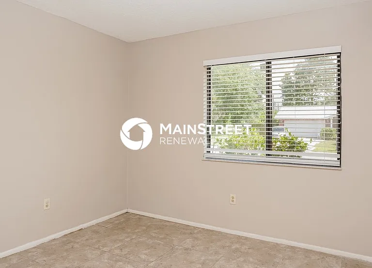 1287 Wadsworth St SE — Photo 8