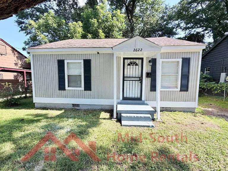 2622 Whitman Ave — Photo 2