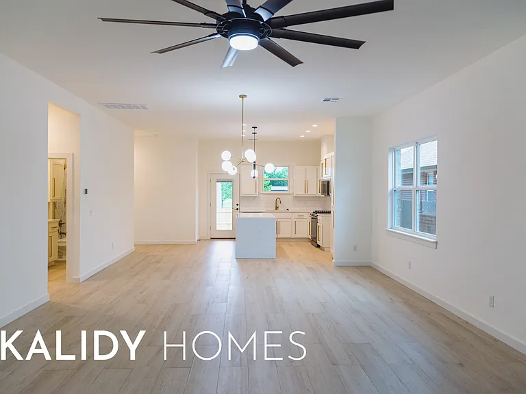 509 Beechwood Way — Photo 4