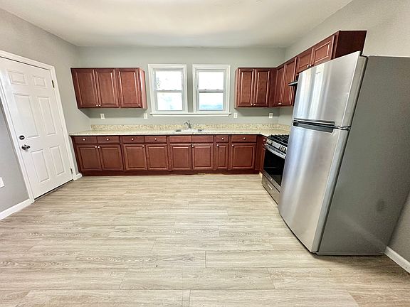 3rd image of 137 N 3rd St #1