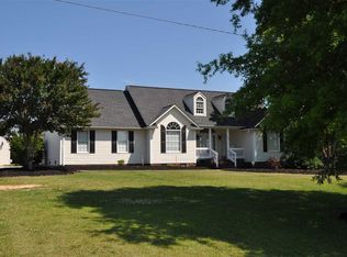 203 Fosters Grove Rd, Chesnee, SC 29323