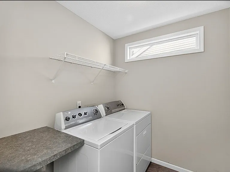 5841 Cottage Cir — Photo 19
