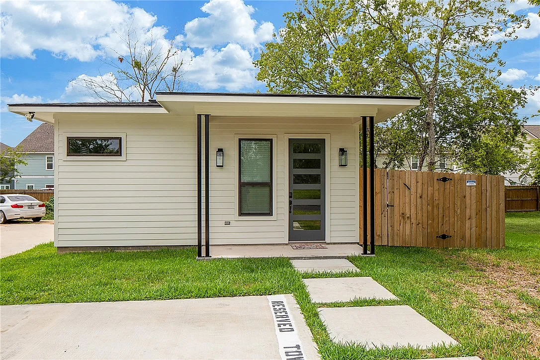 1 bed, 437 sqft, $1,250 — Photo 1