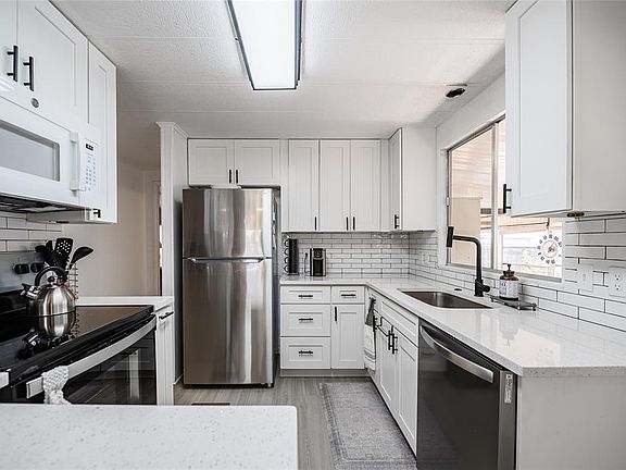 4th image of 36749 JODI AVENUE