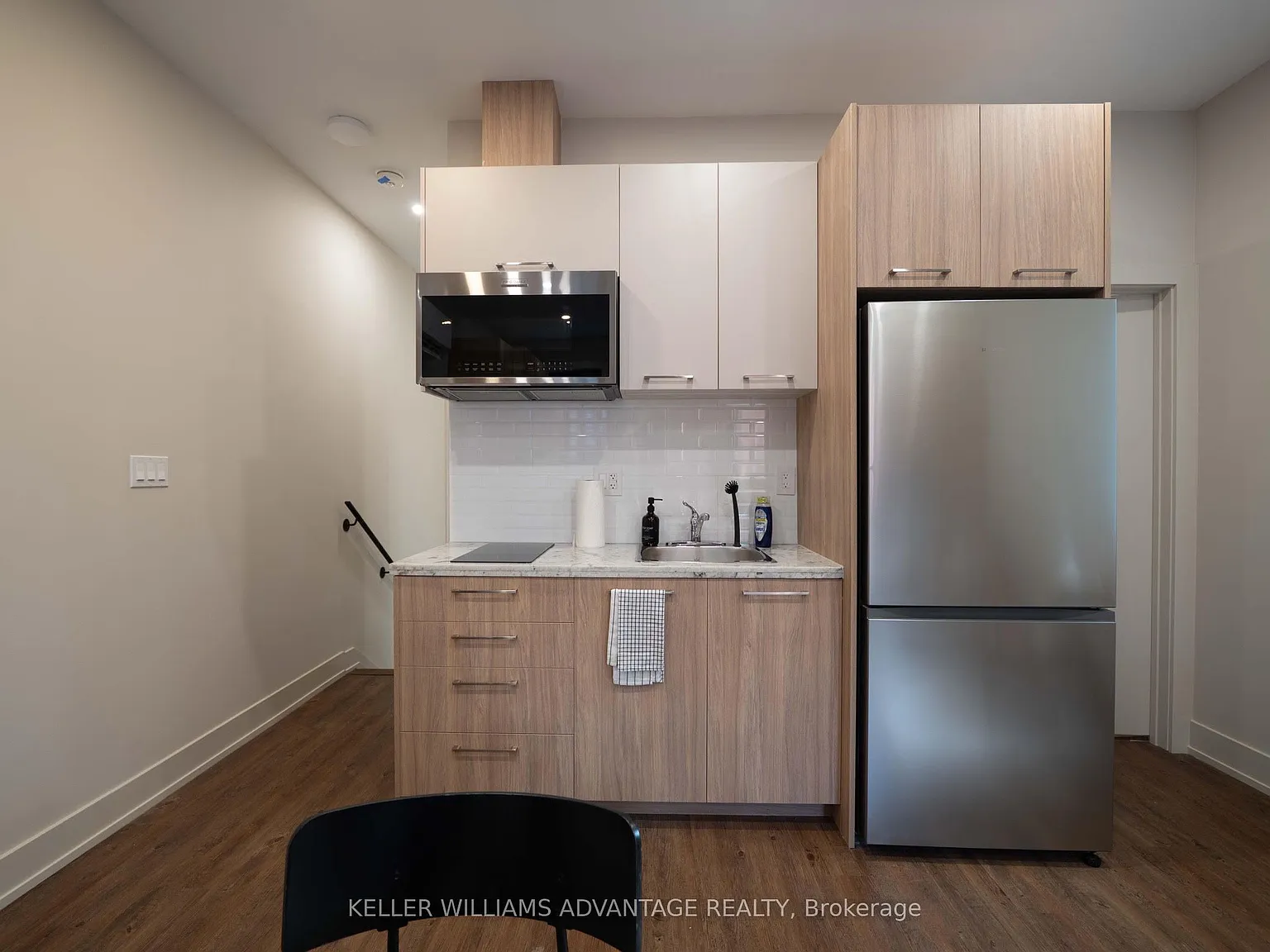 Studio, $2,600 — Photo 2