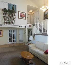 5th image of 5012 Sloane Ave