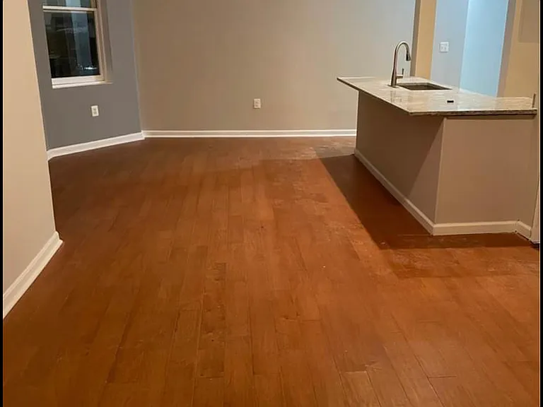 2407 Brookfield Ave #4 — Photo 2