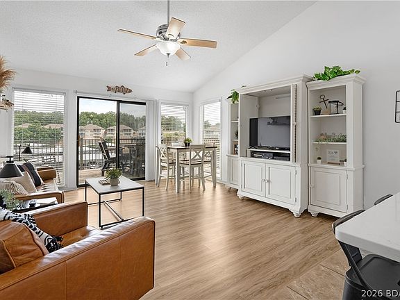 3rd image of 150 Southwood Shores Pl #304-4D