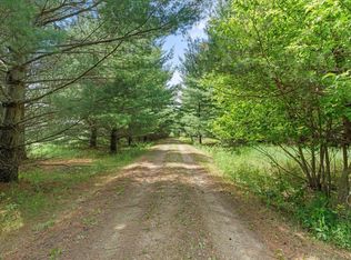 1041 River Dr, River Falls, WI 54022