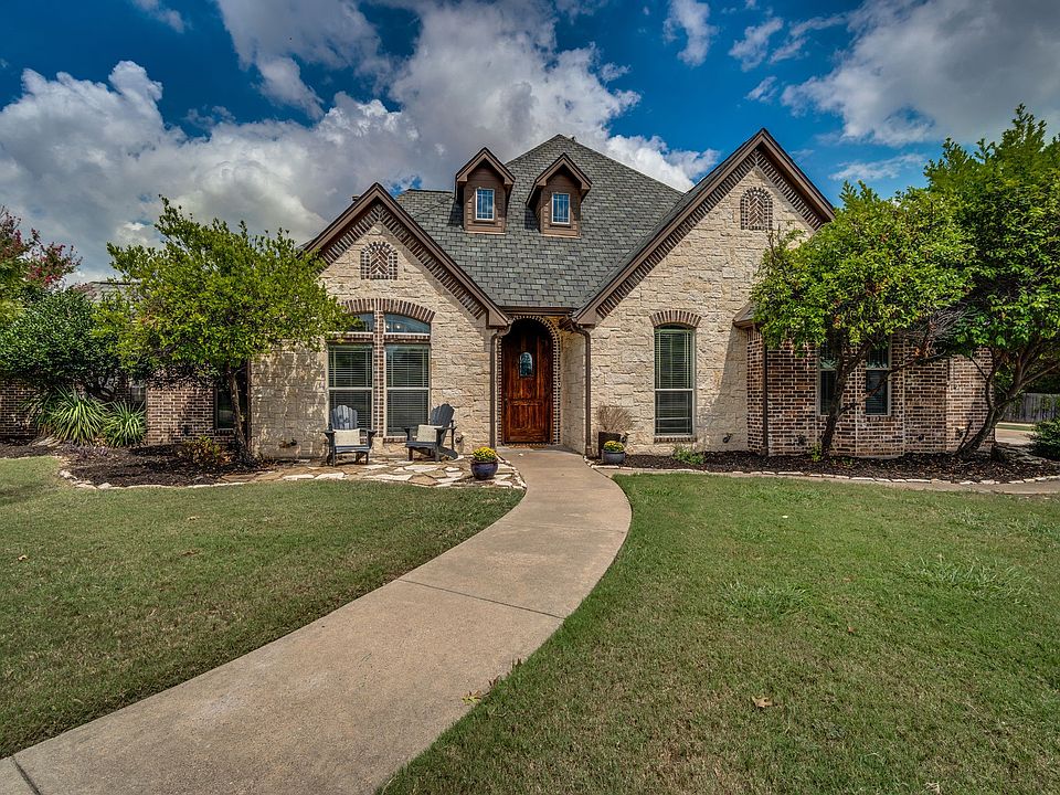 1st image of 8661 Glen Eagles Dr