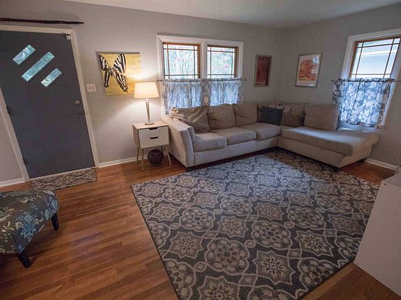 4th image of 815 Royal Ave