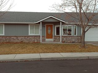 948 NW Redwood Ave, Redmond, OR 97756