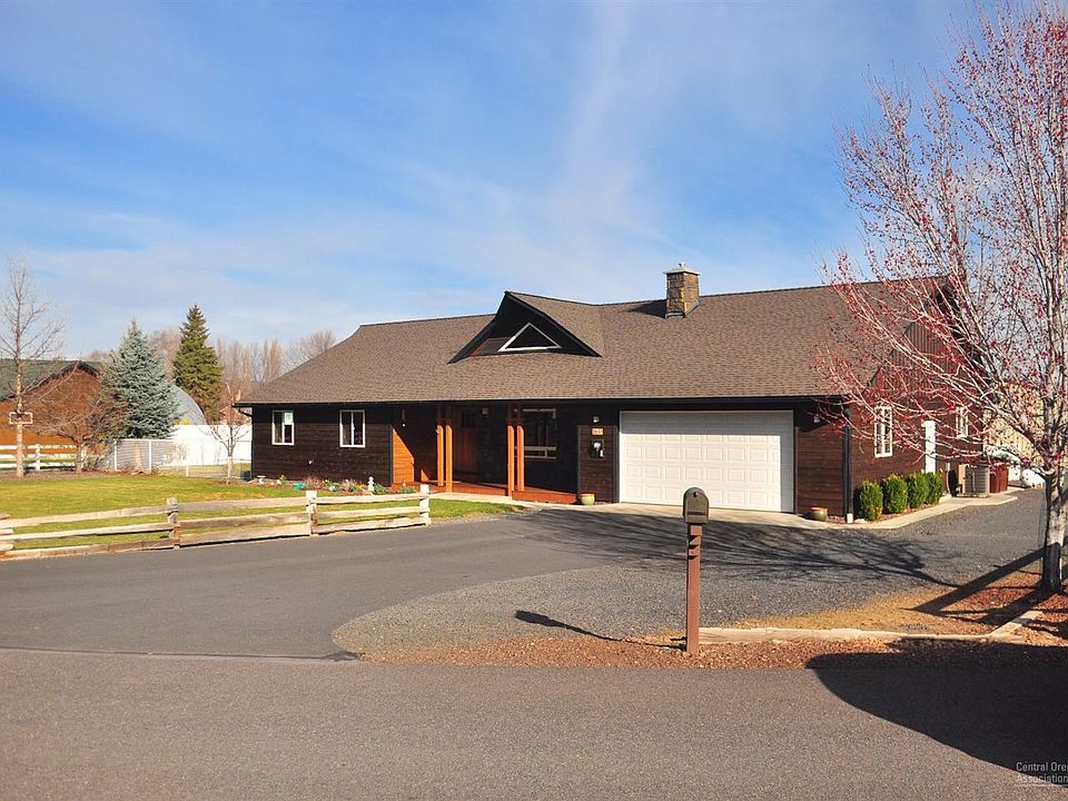 1st image of 2633 NW Broadview Ct