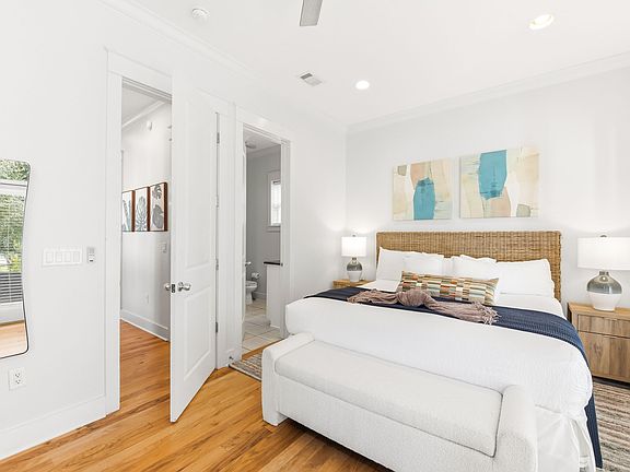 4th image of 6 Blue Dolphin Loop