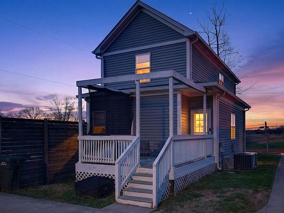 2nd image of 813 5th Ave E