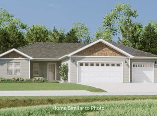 1684 Betty Jean Ln, Green Bay, WI 54313