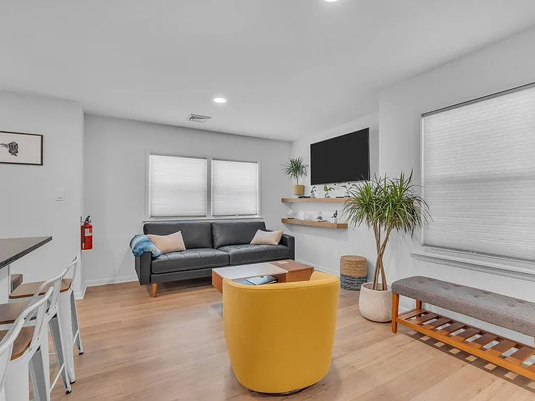 506 Brinley Ave #2 — Photo 8