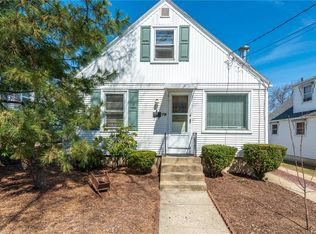 79 Glover St, Providence, RI 02908