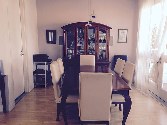 2nd image of 538 Presidio Ave