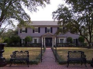 309 Shell Beach Dr, Lake Charles, LA 70601