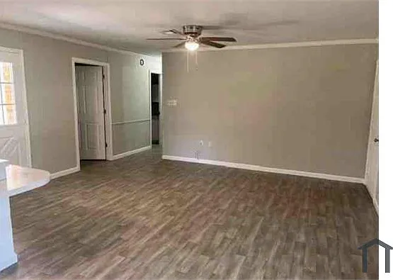 3 bed, 1200 sqft, $1,250 — Photo 4