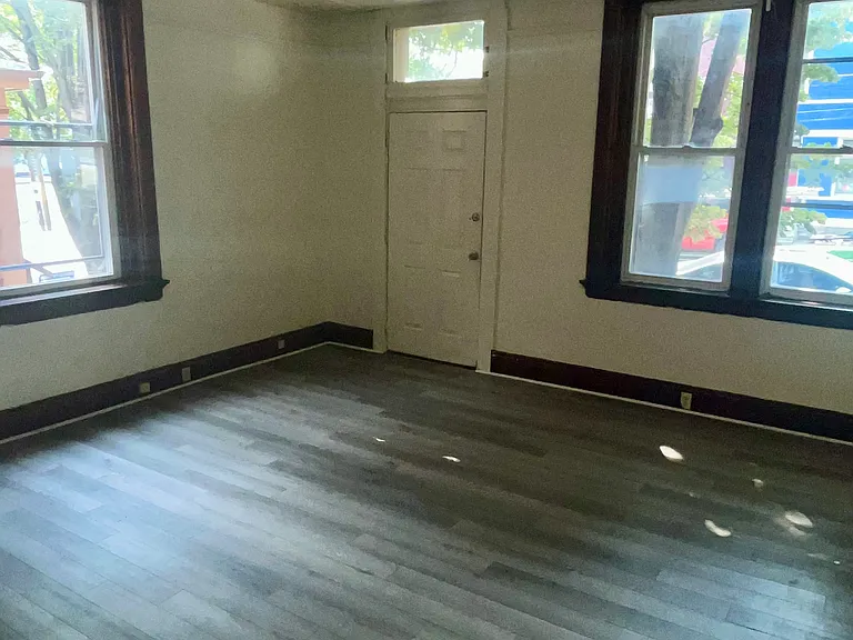 2308 W Clifton Ave #2 — Photo 4