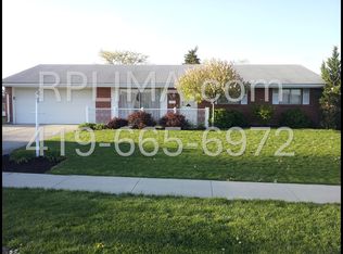 2450 Sherwood Dr, Lima, OH 45805