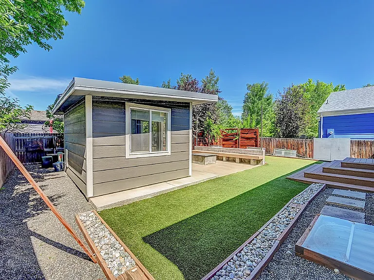 1560 Bain Dr — Photo 26