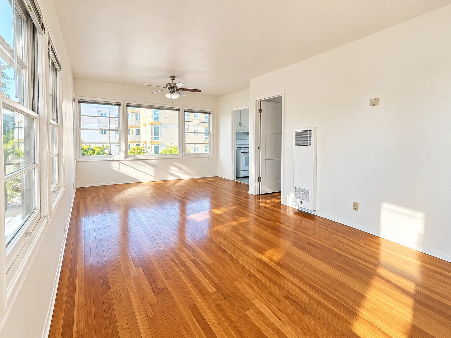 1 bed, 600 sqft, $2,000 — Photo 2
