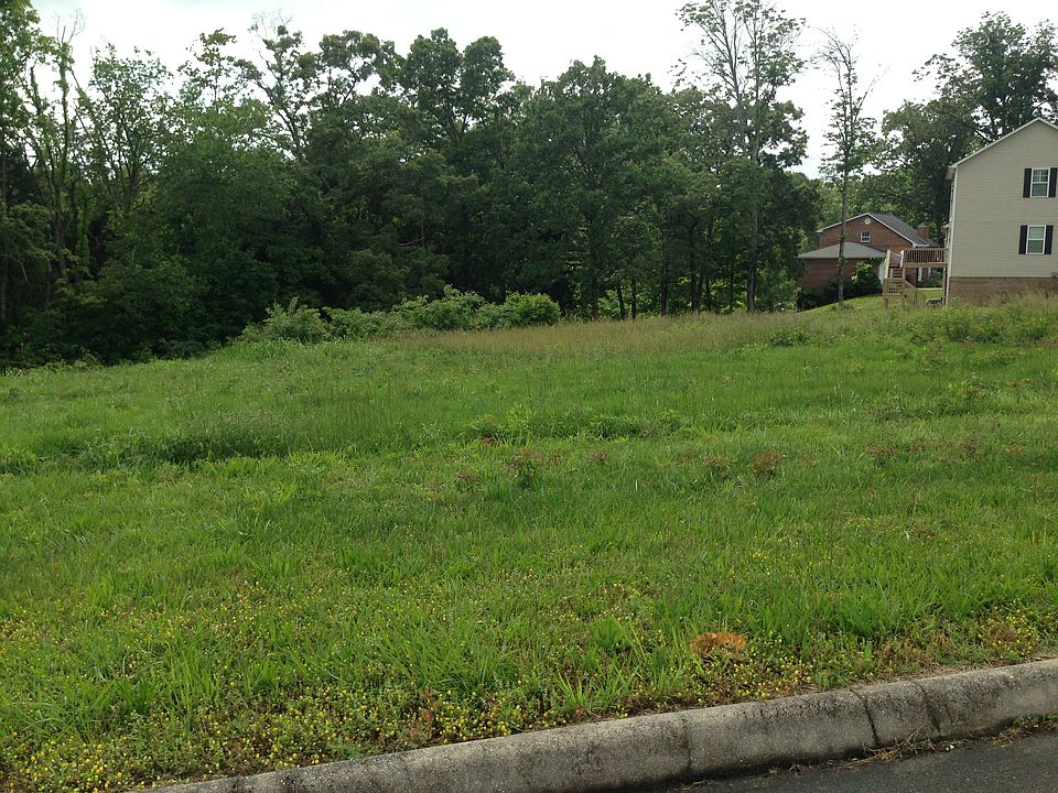 2nd image of 4955 Cedar Cove Dr