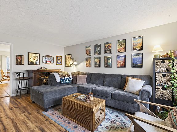 2nd image of 1337 S Hickory Grove Ln #1337