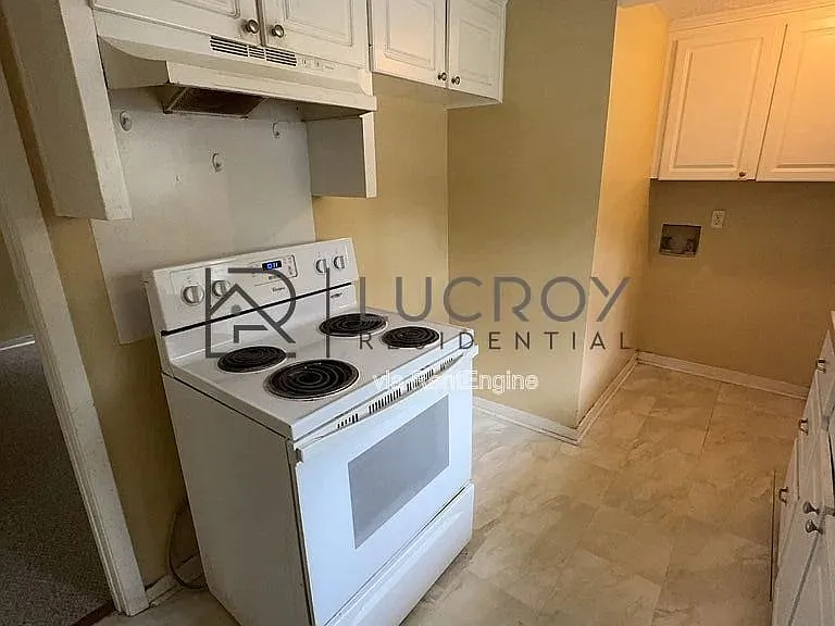 346 Mason Blvd — Photo 4