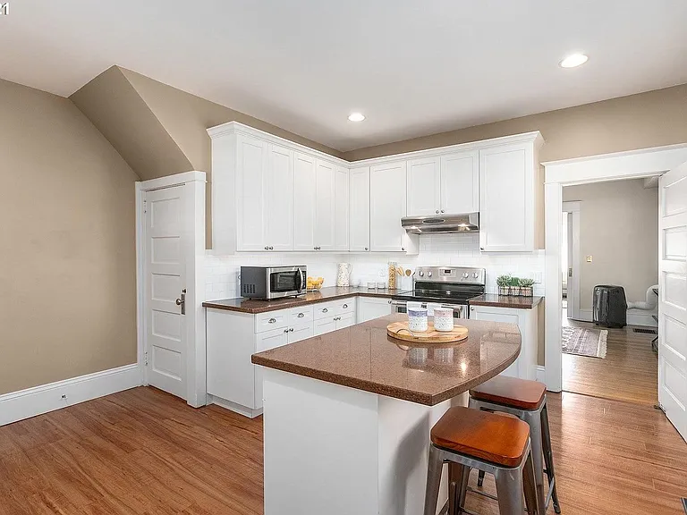 3234 SE Cesar E Chavez Blvd — Photo 14