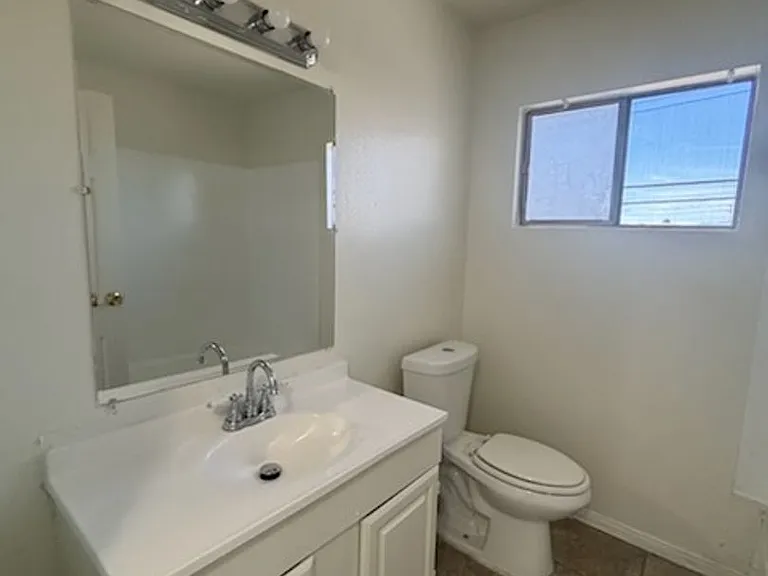 720 Aster Ln — Photo 14
