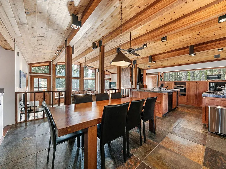 4040 Zermatt Rd — Photo 4