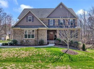 4040 Ridgeline Dr, Kernersville, NC 27284