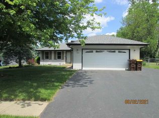 1890 Plateau Ave, Loves Park, IL 61111