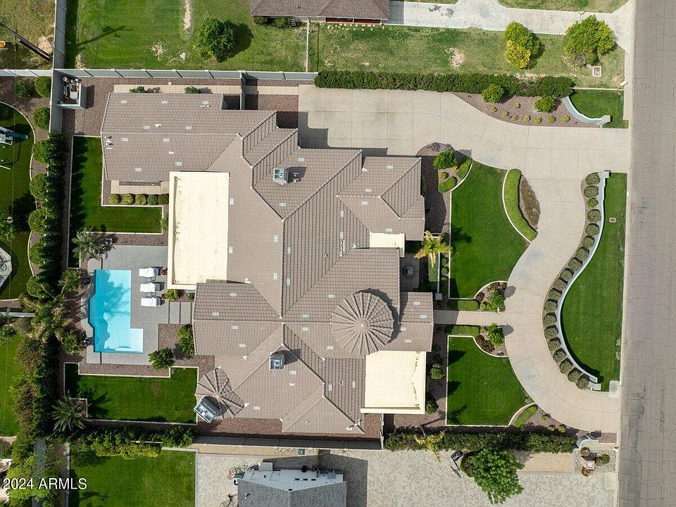 2nd image of 345 E OCOTILLO Road