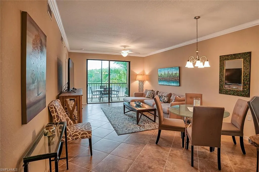 2 bed, 2.0 bath, 1194 sqft, $7,500 — Photo 4
