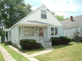 2945 McKoon Ave, Niagara Falls, NY 14305