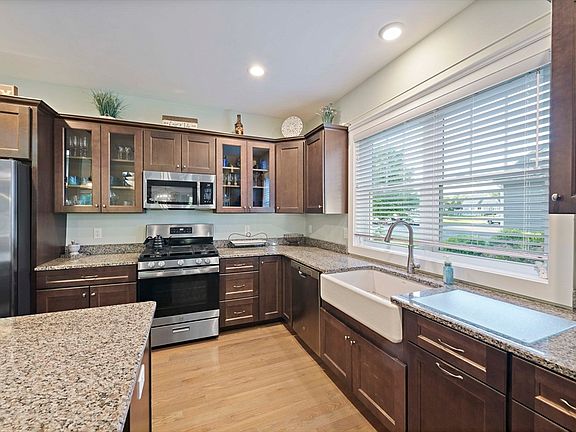 5th image of 38 Cahoon Rd #38